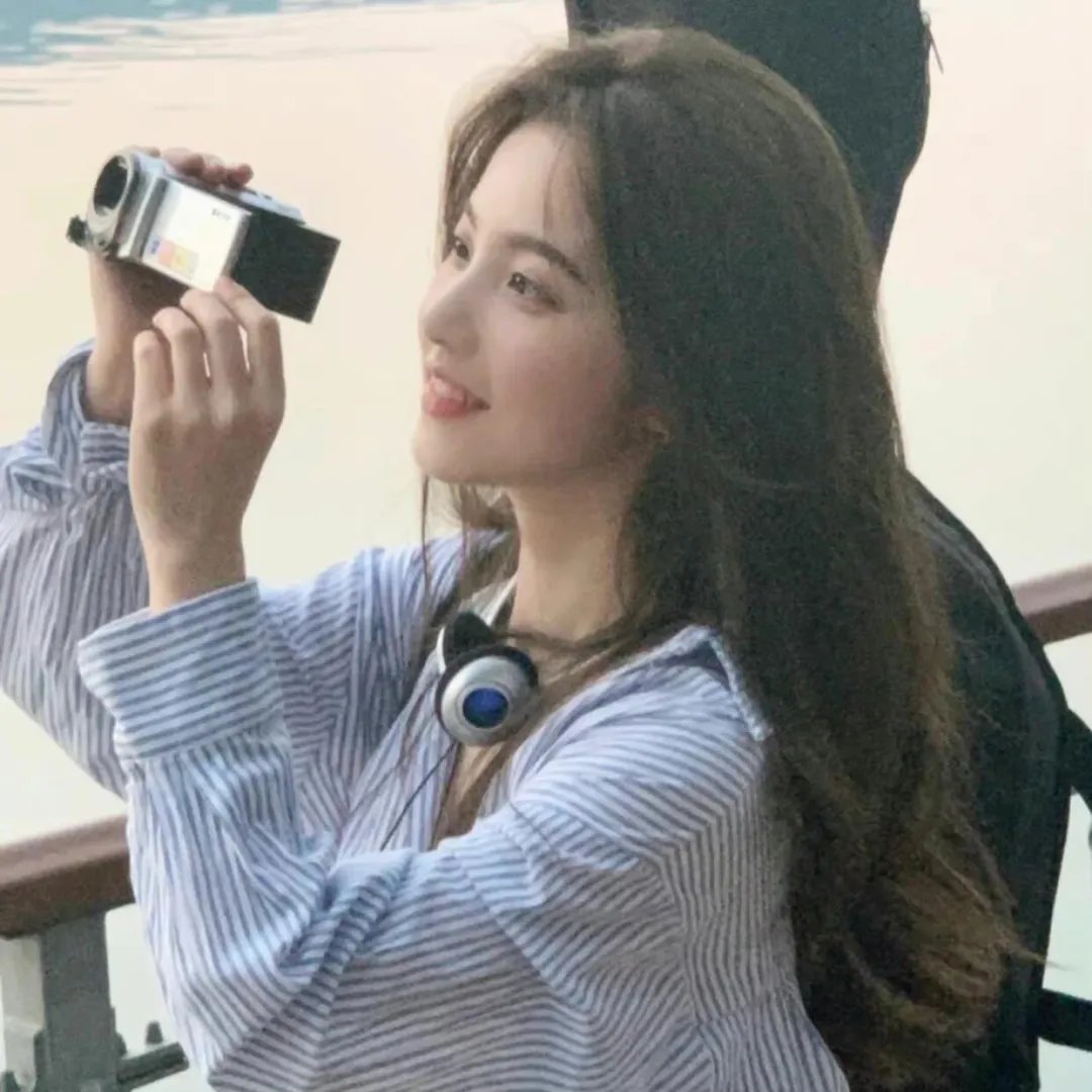 相亲撞上未婚夫被拉去领证